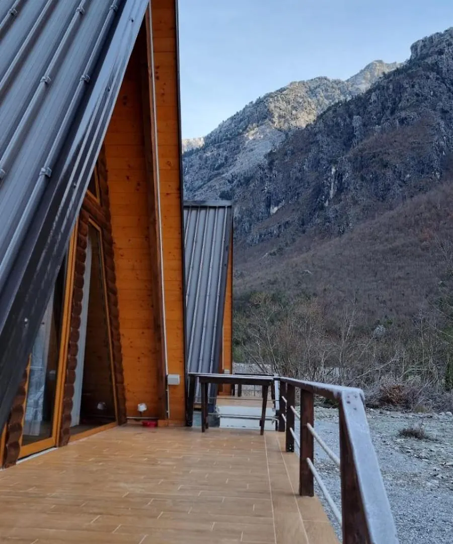 Bungaja Chalets Shkoder 0*,